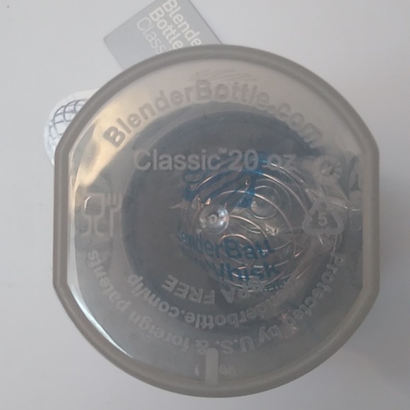 BlenderBottle Classic, Pebble Gray, 20 oz, NWT - Picture 4 of 6